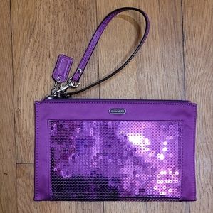 Coach nwt mulberry purple sequin party wristlet 3h00085626